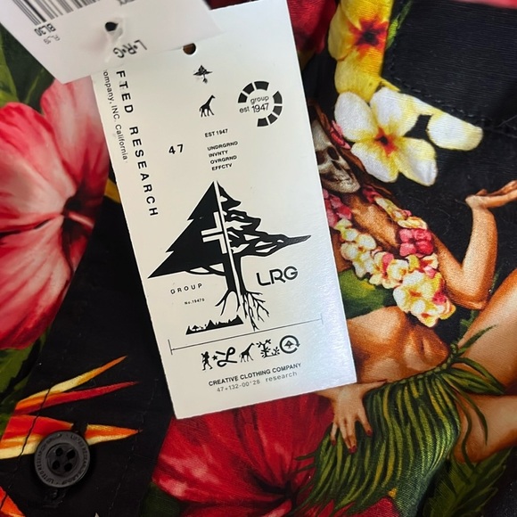 🆕Men’s LRG “Not Too Strange” Shirt Floral Button Down Collared Size Small - Picture 8 of 10